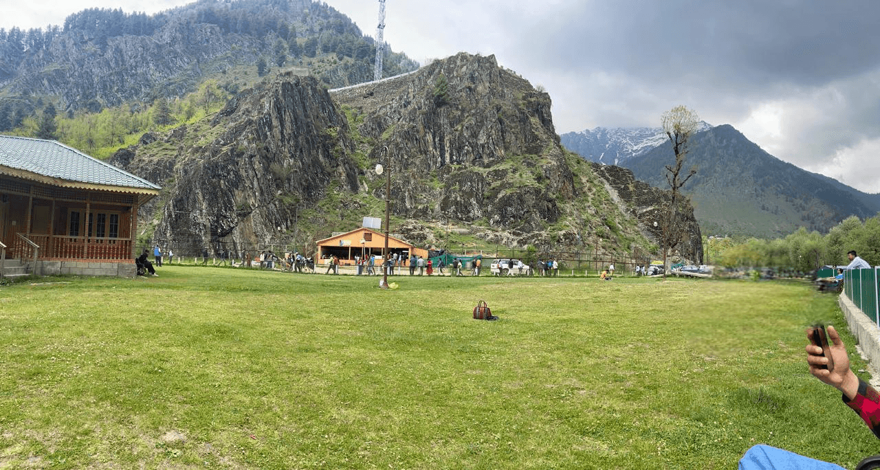 Kashmir Tour 5 Nights 6 Days Package